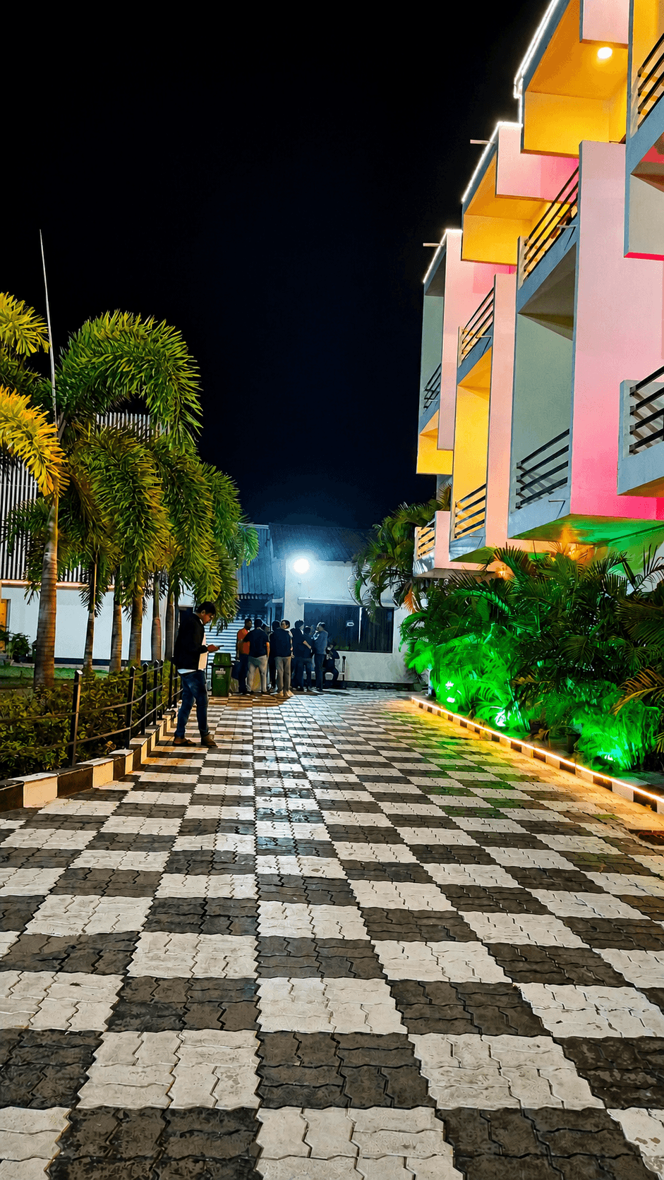La Macaw Resort Experience